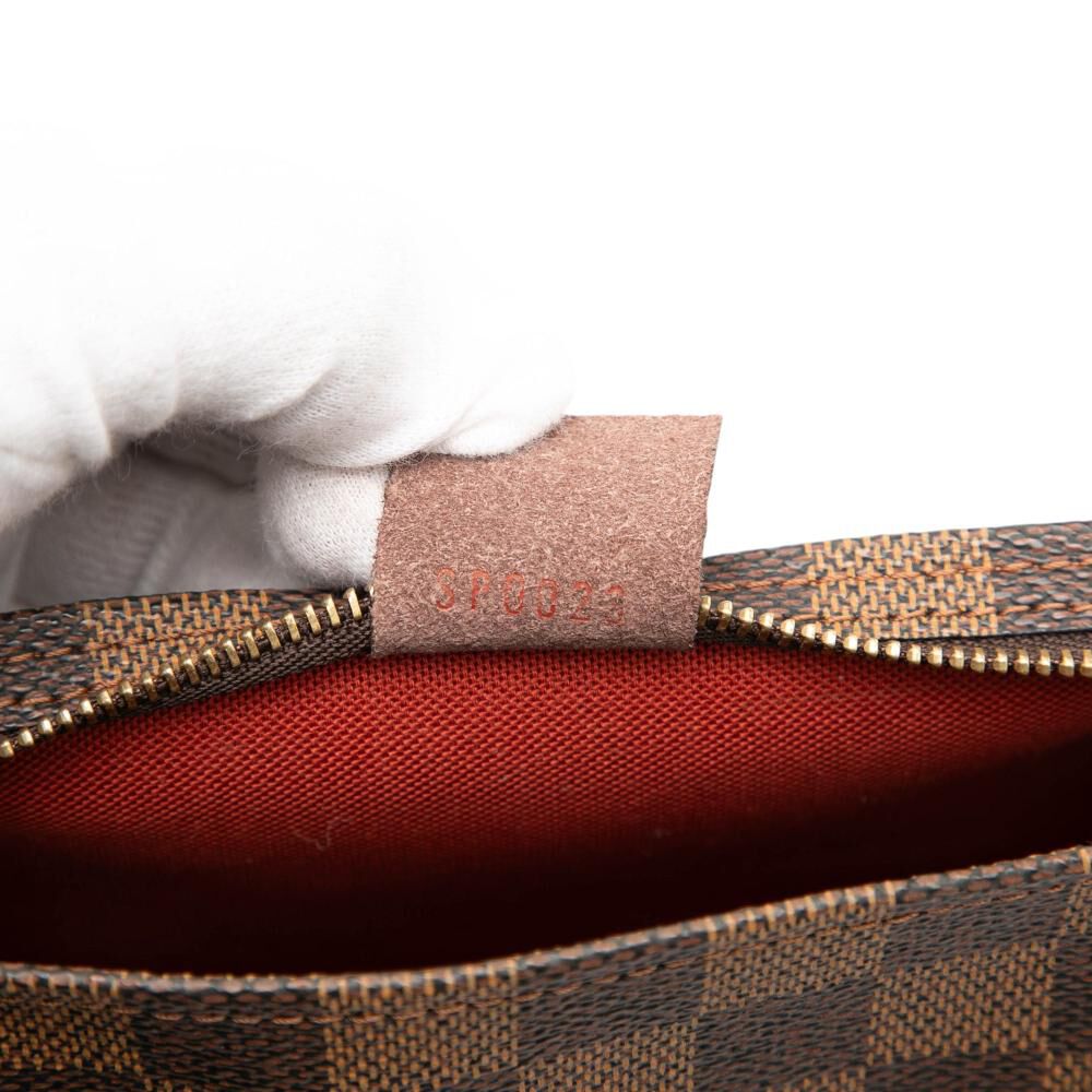 Louis Vuitton Shoulder Bags