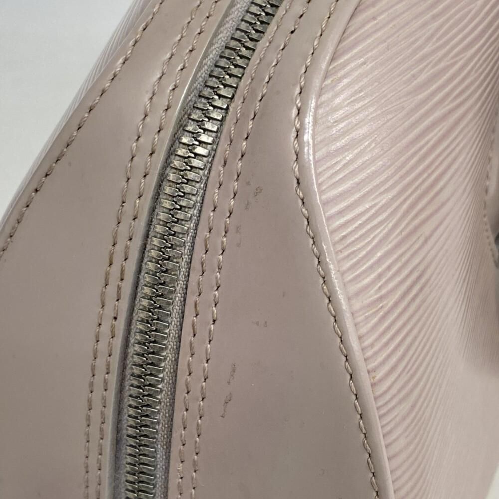 Louis Vuitton Jasmine