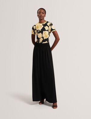 THIRA Floral Printed Fitted Tee Wit