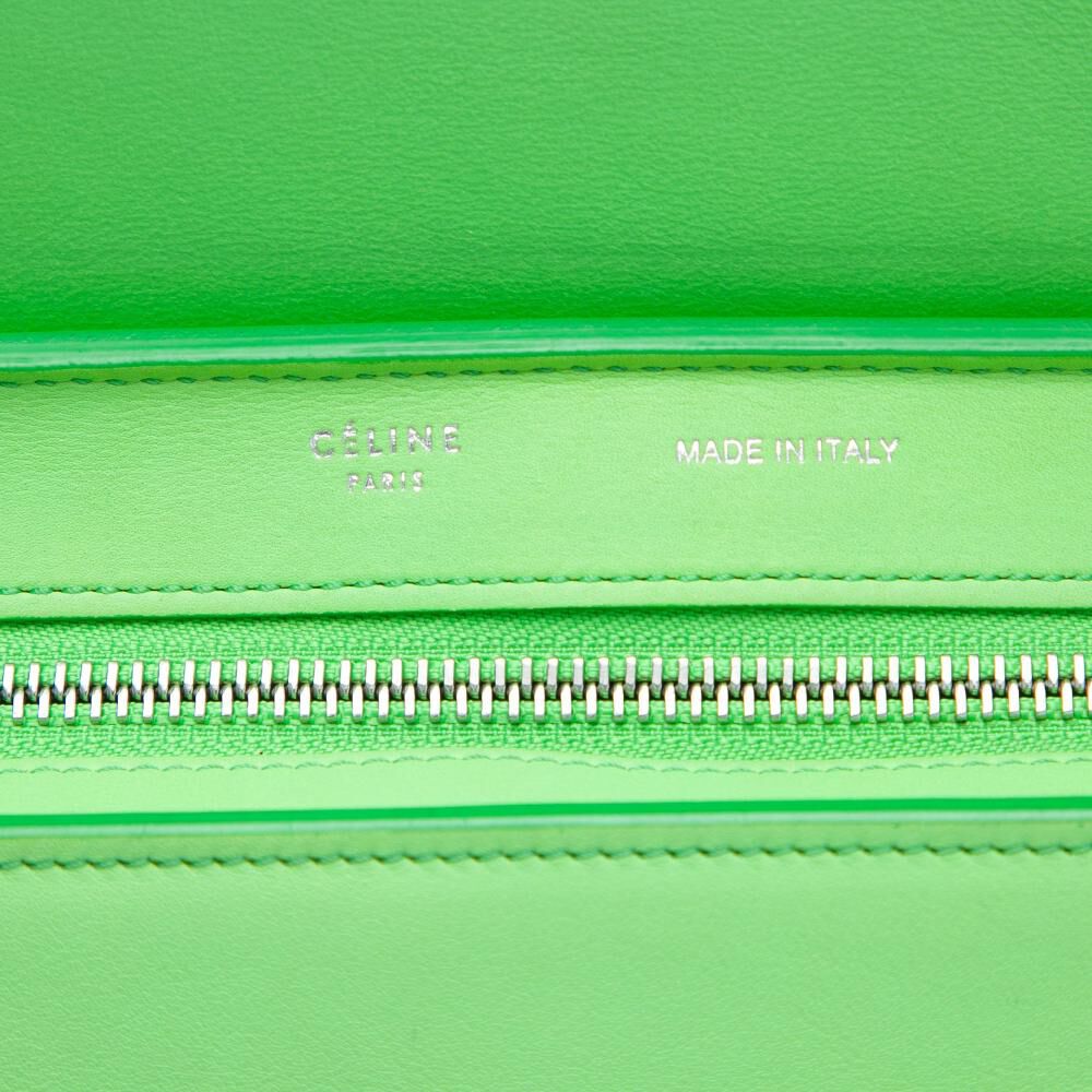 C&eacute;line Trapeze