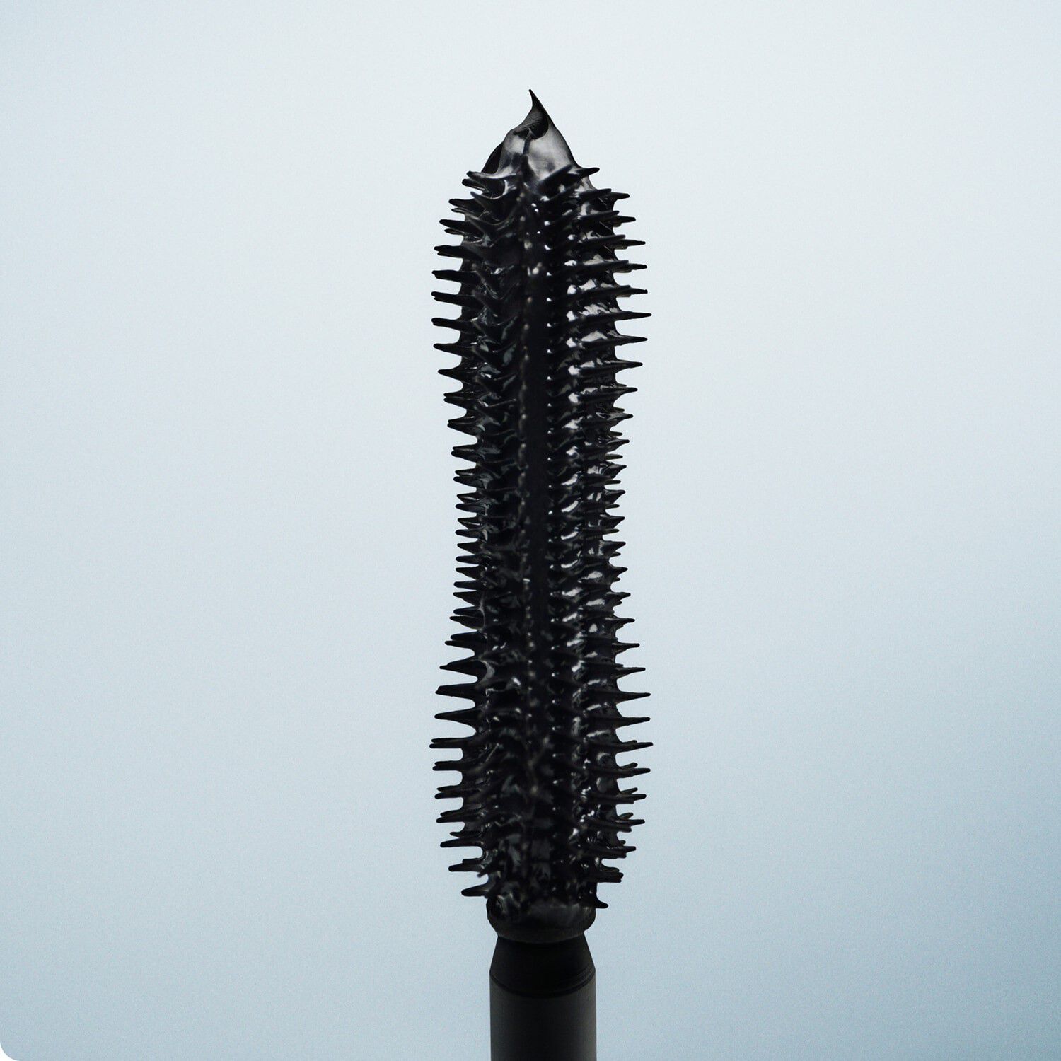 Soulgazer - F&ouml;rl&auml;ngande och lyftande mascara med peptider