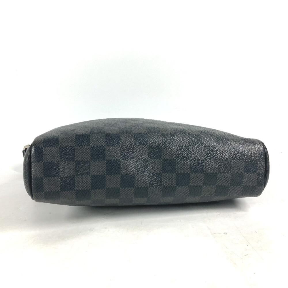 Louis Vuitton Messenger