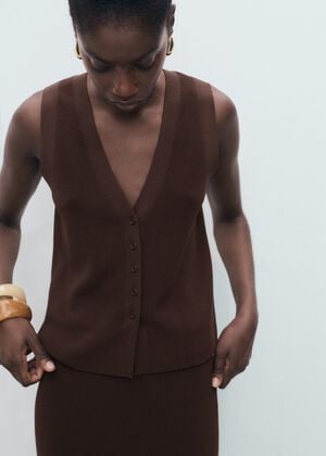 Fine-knit gilet