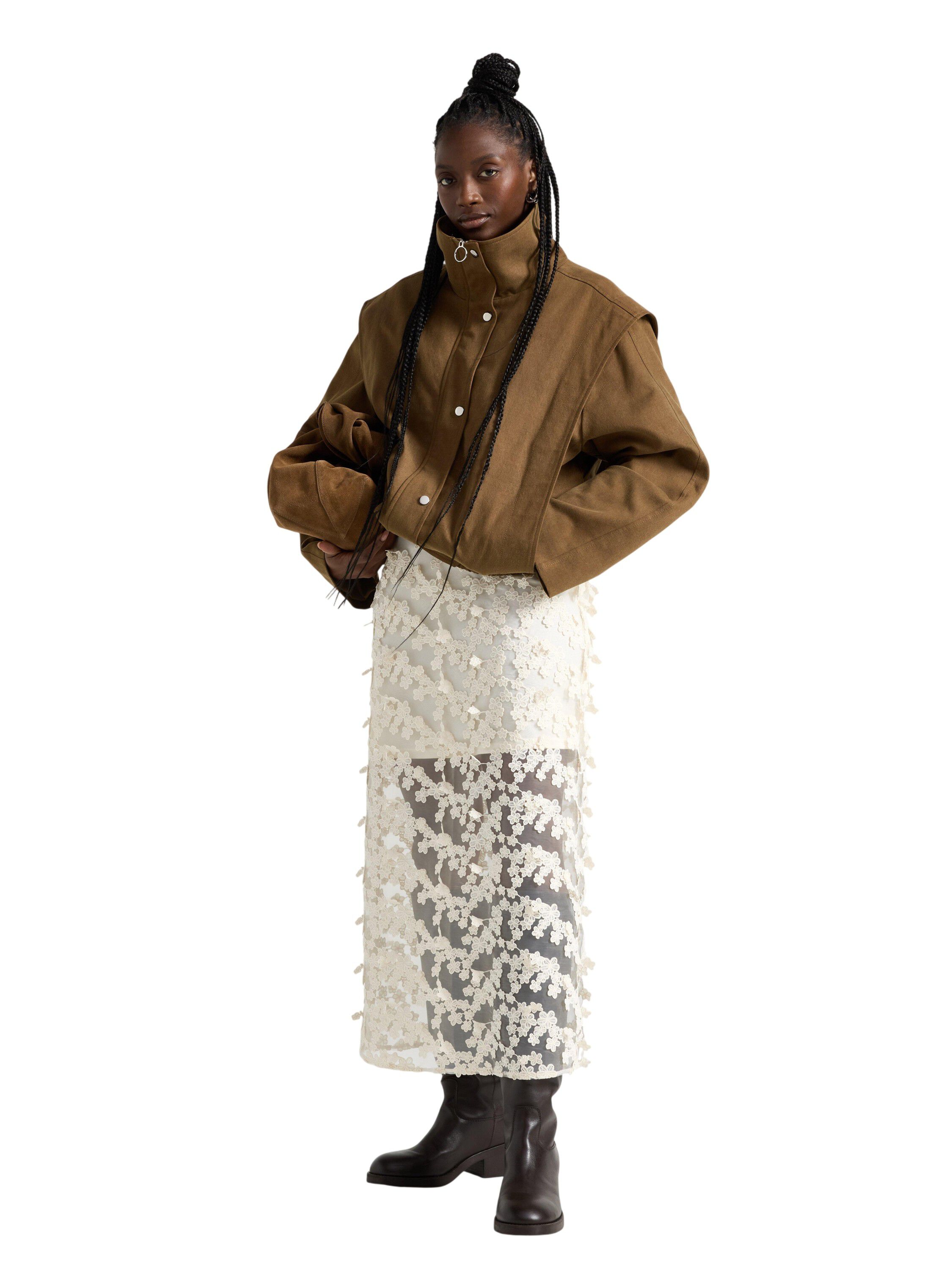 Midi skirt in mesh and with embroid