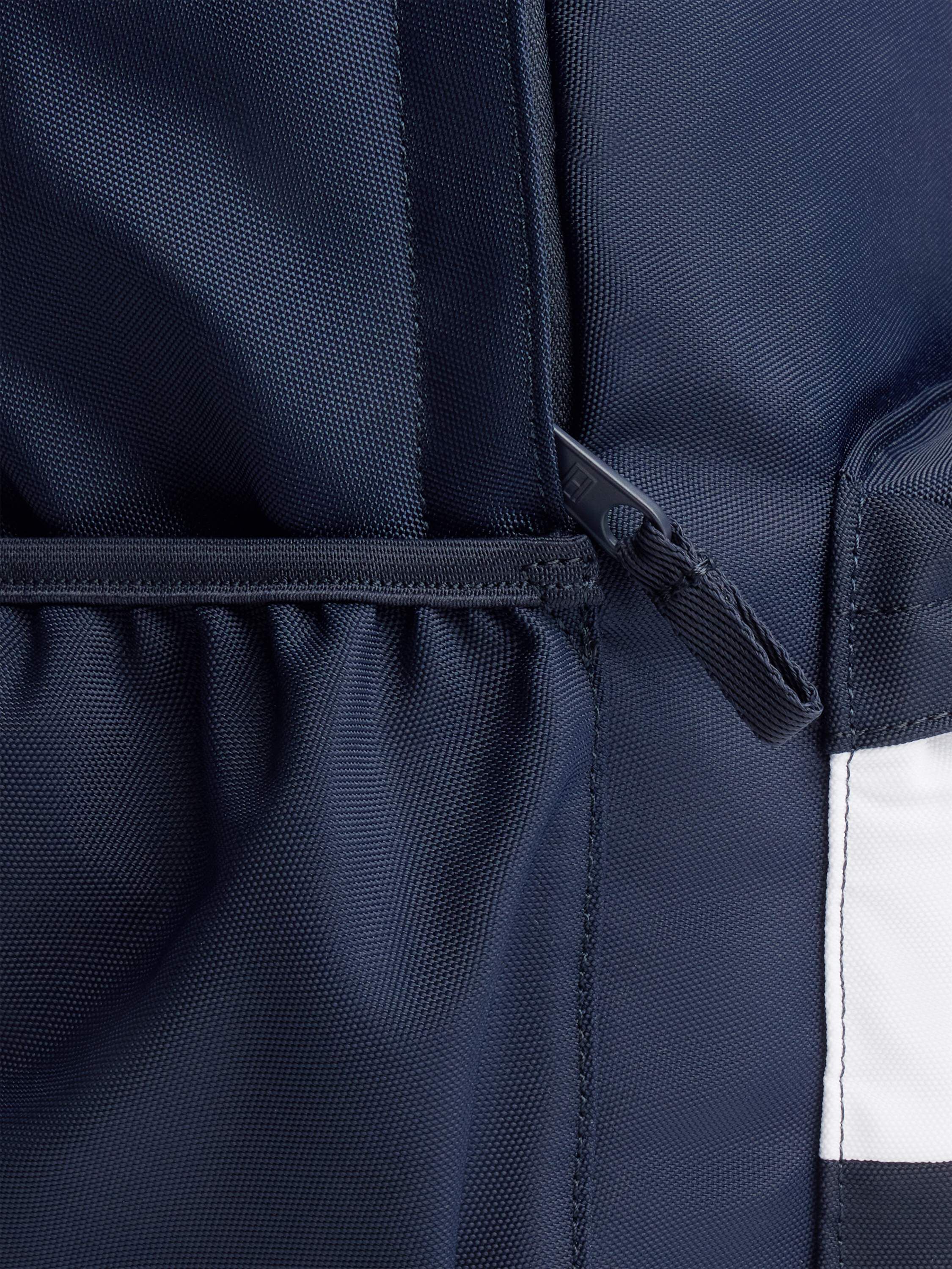 ESSENTIAL FLAG BACKPACK