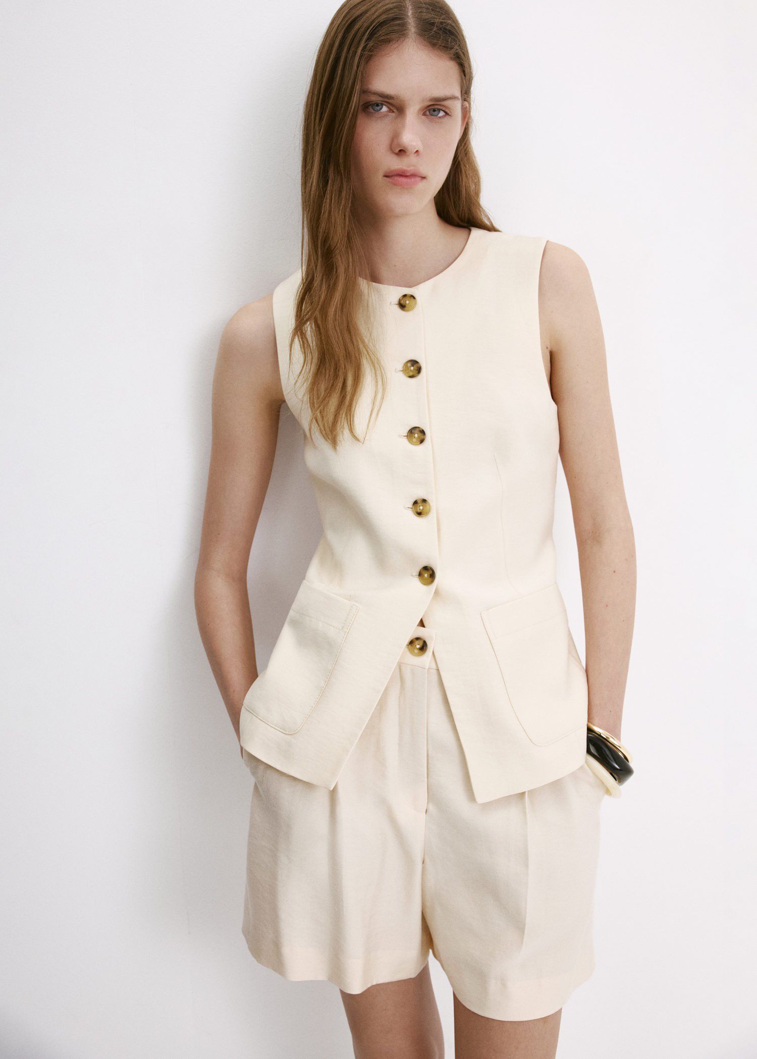 Waistcoat with buttons and pockets