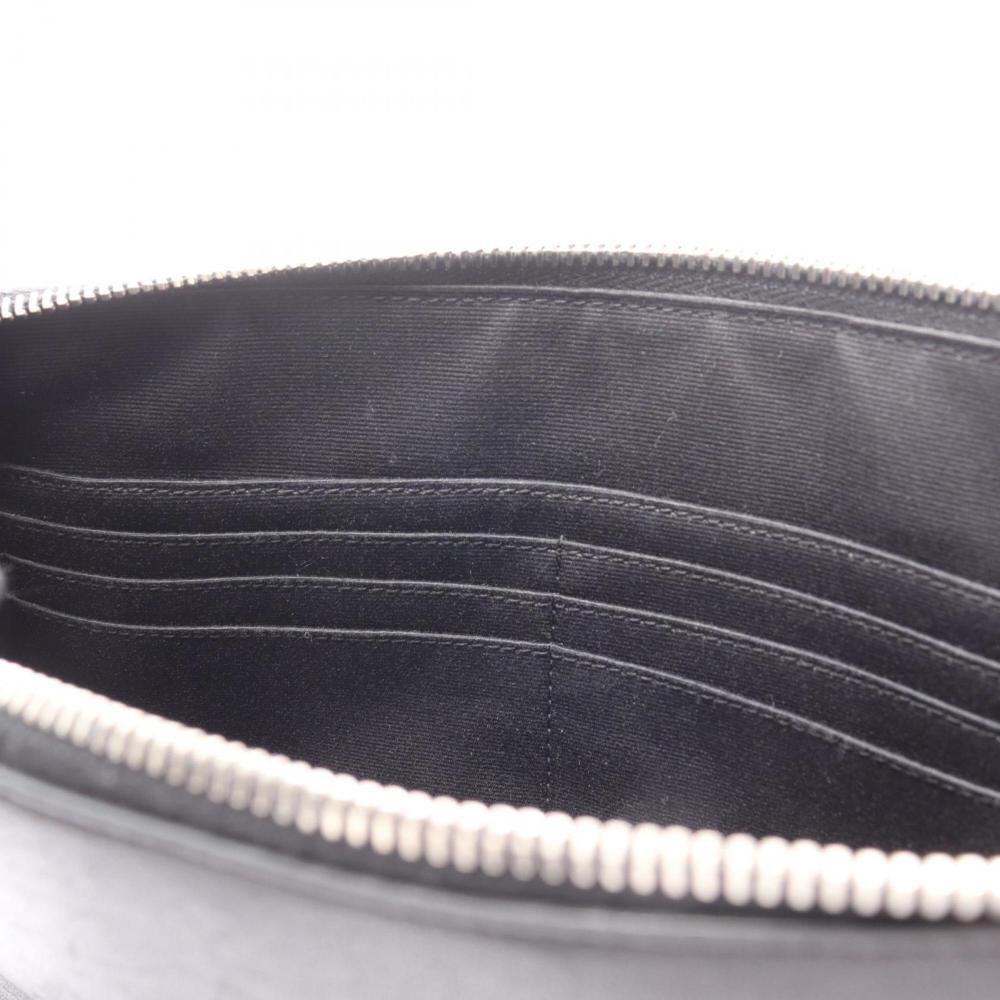 Yves Saint Laurent Clutch