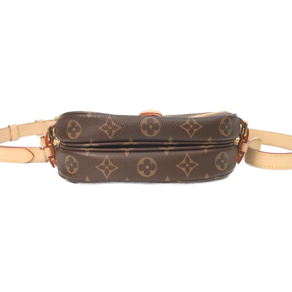 Louis Vuitton Saumur