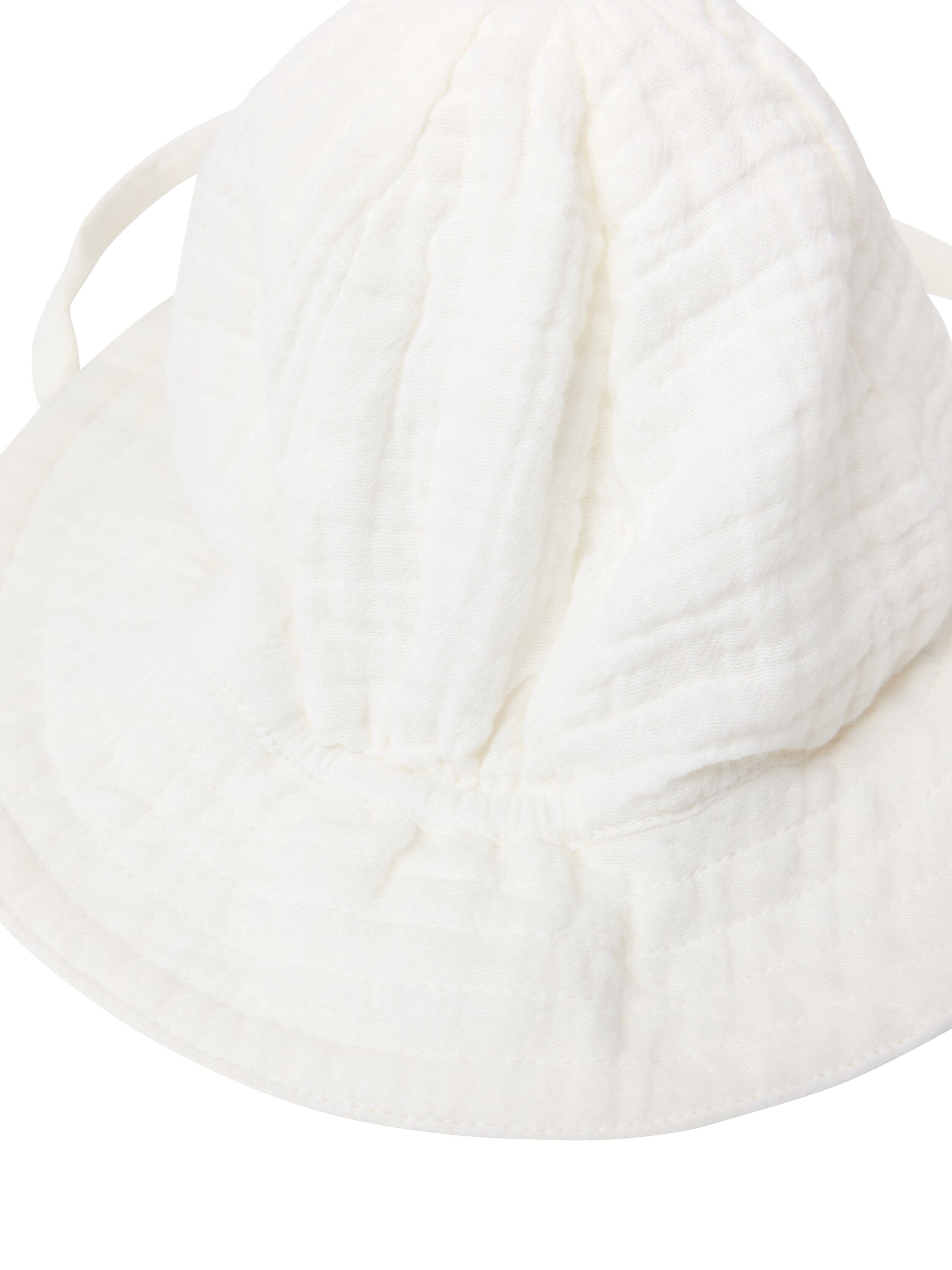 Woven sun hat in with tie band.