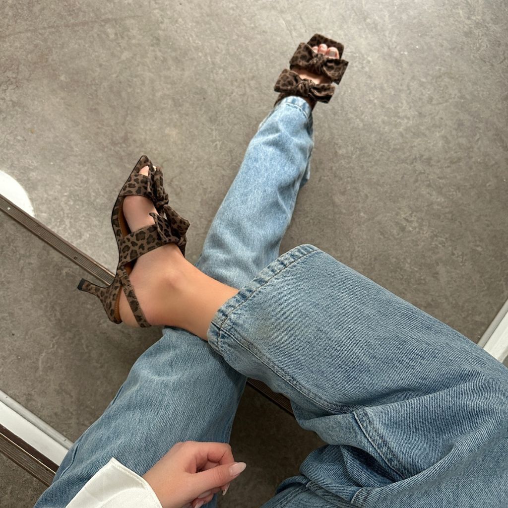 BUTTERFLY HEEL LEP.