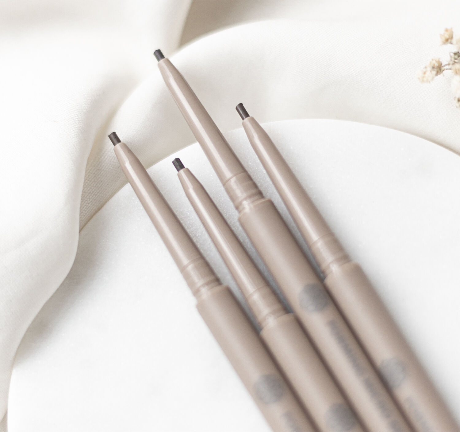 * Micro Forming Brow Pen-Light Brown
