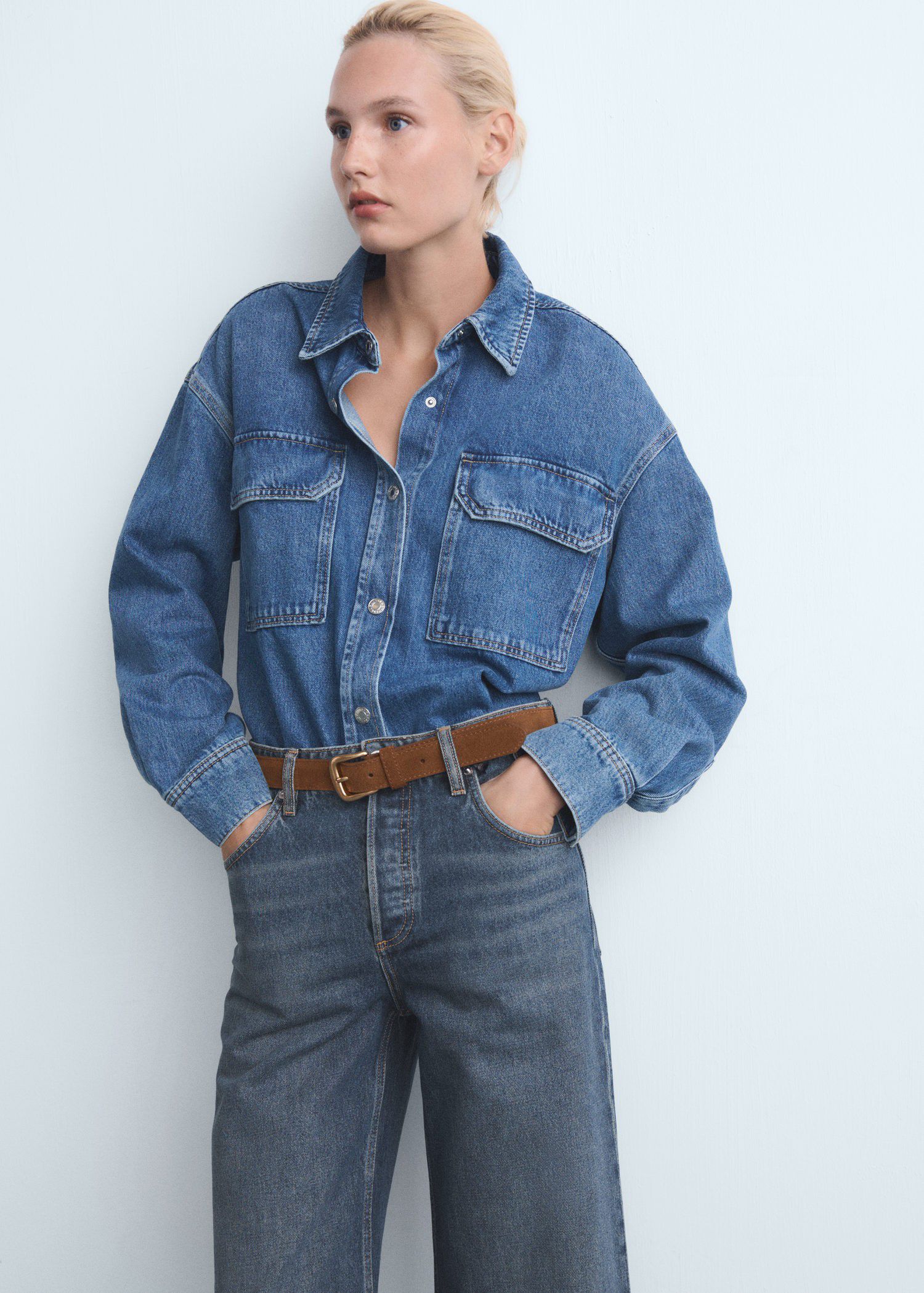 High-waisted wide-leg jeans