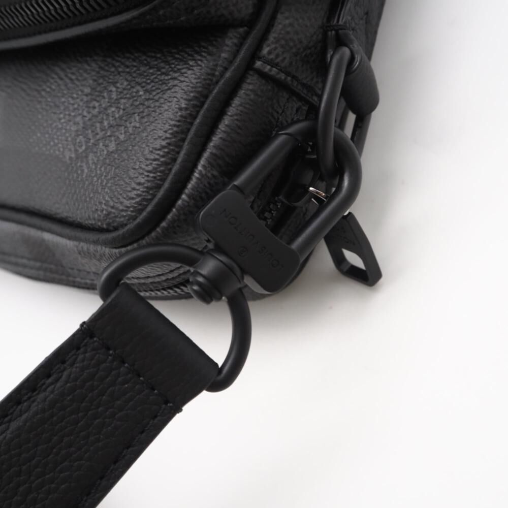 Louis Vuitton Shoulder Bags