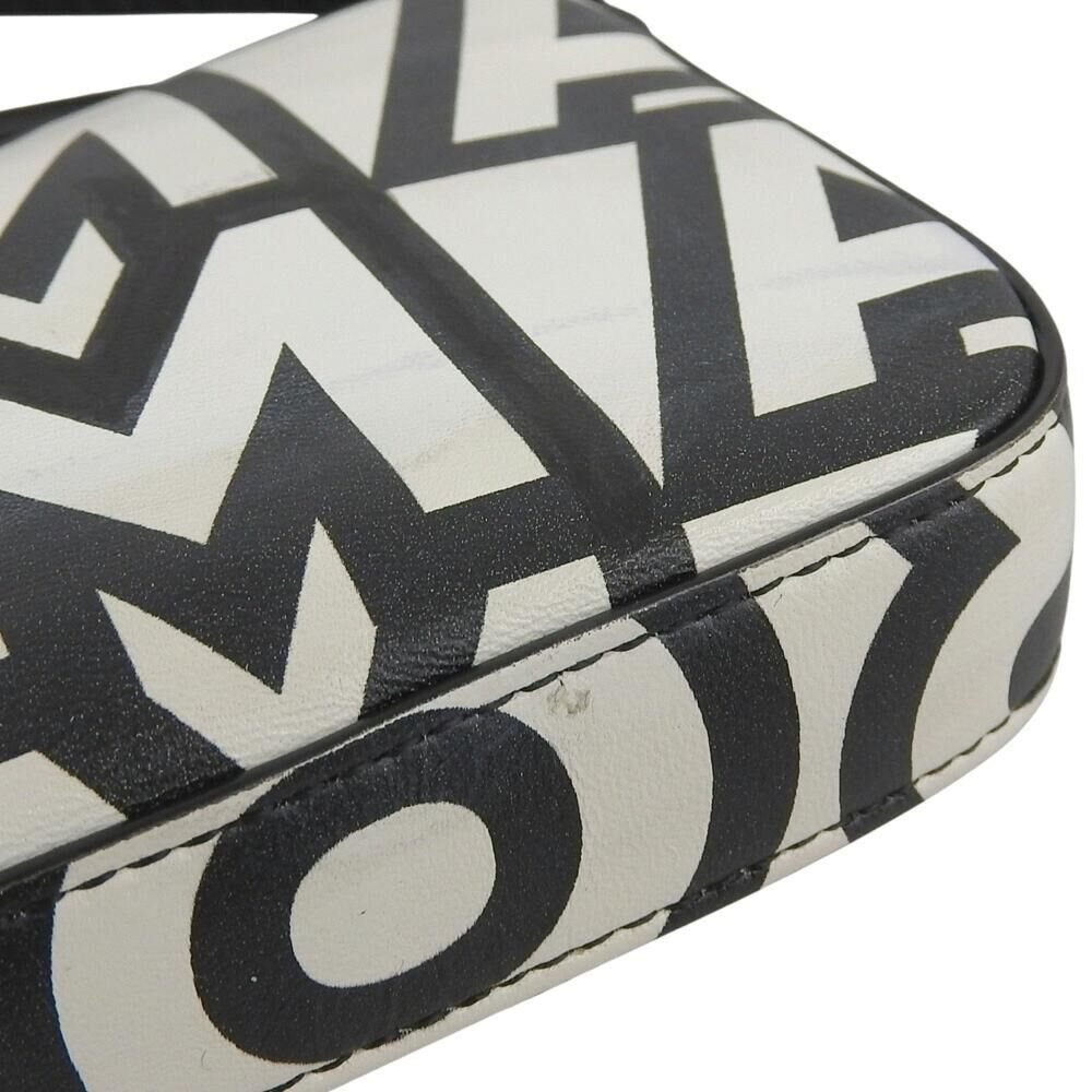 Fendi Baguette