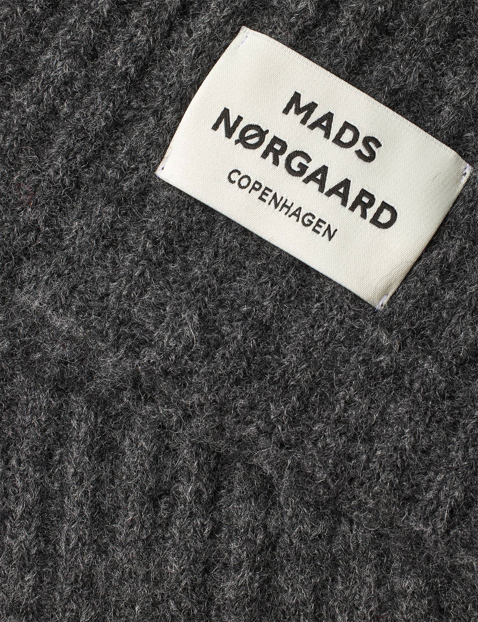 Tosca Snatie Neck Piece