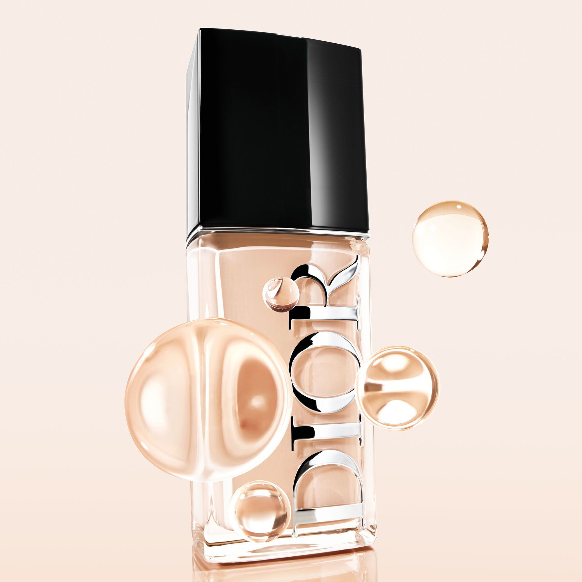 Dior Forever Skin Glow Foundation