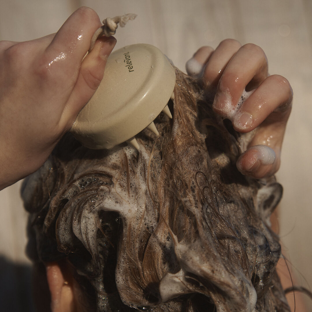 Activate & Massage Scalp Brush