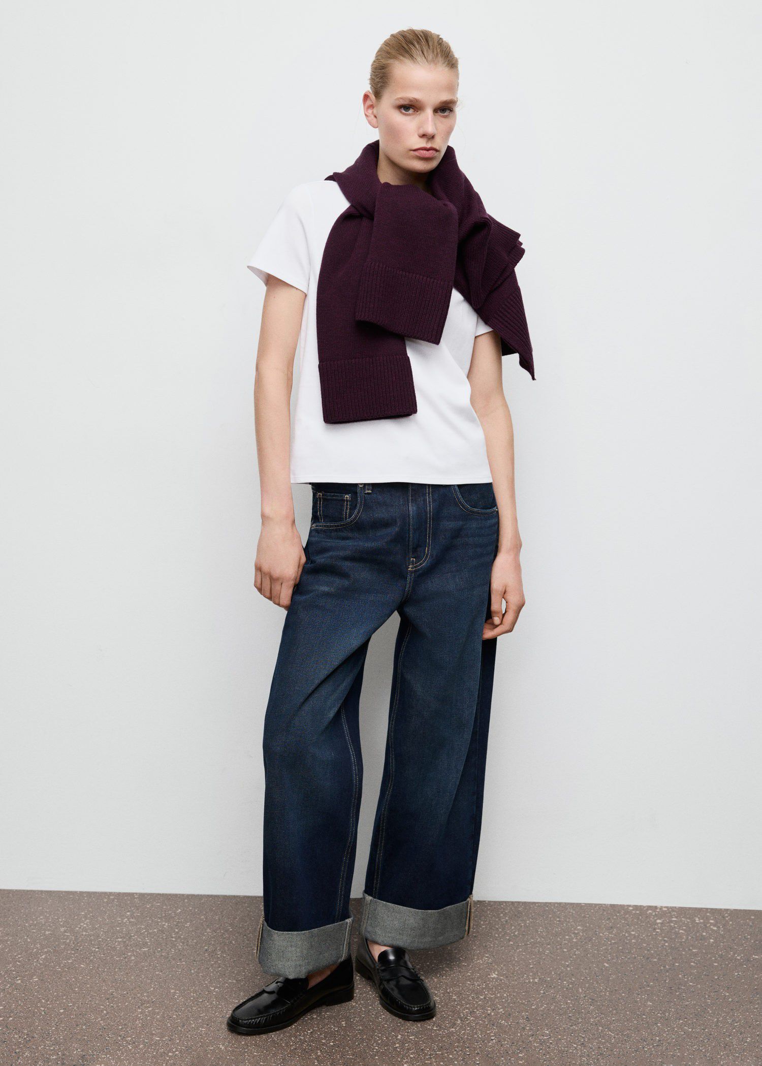 Short-sleeved cotton t-shirt