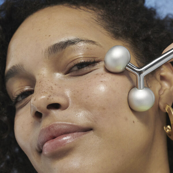 Dual-Headed Facial Roller - Face & neck