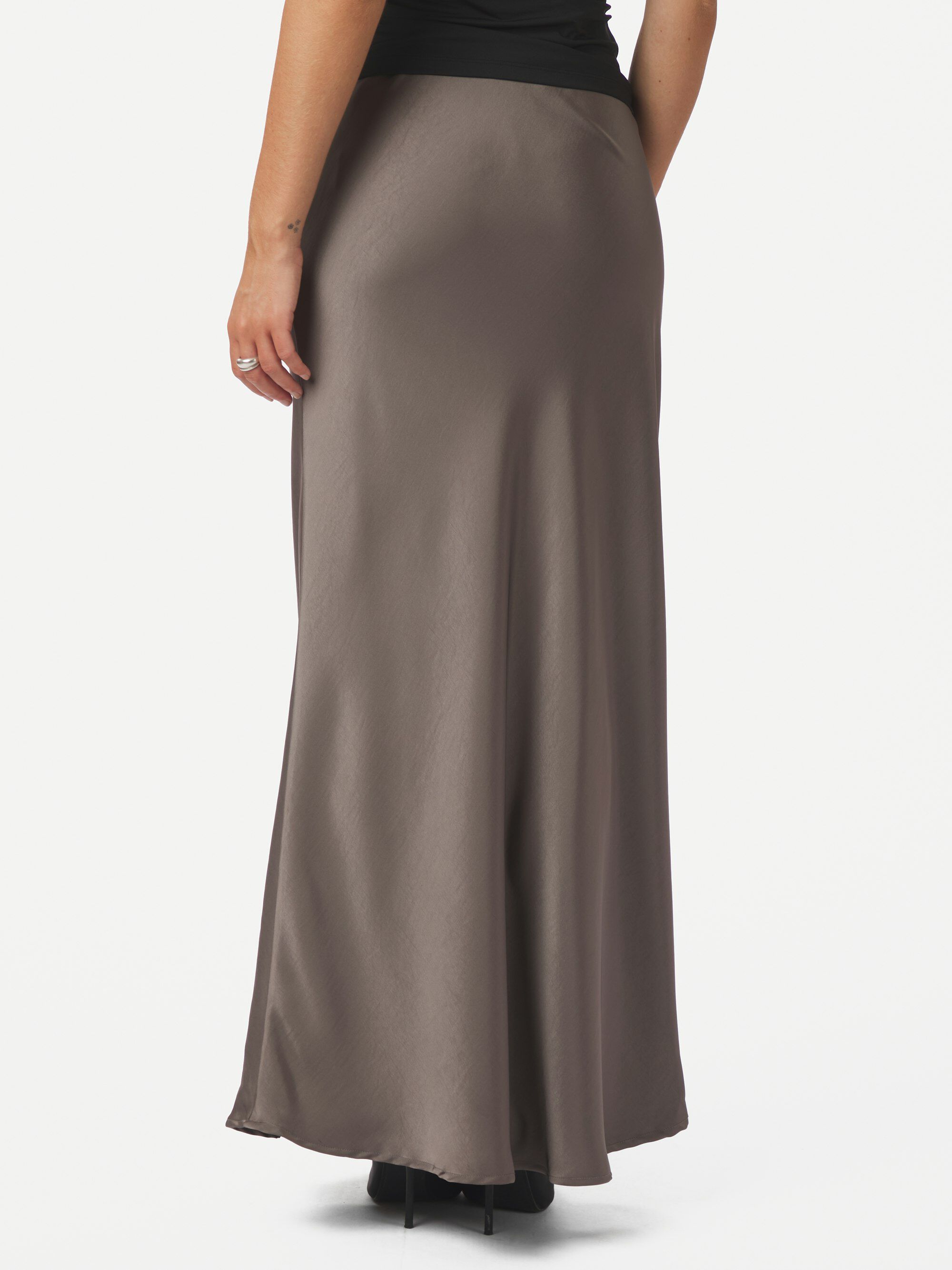 Vicky Heavy Sateen Skirt