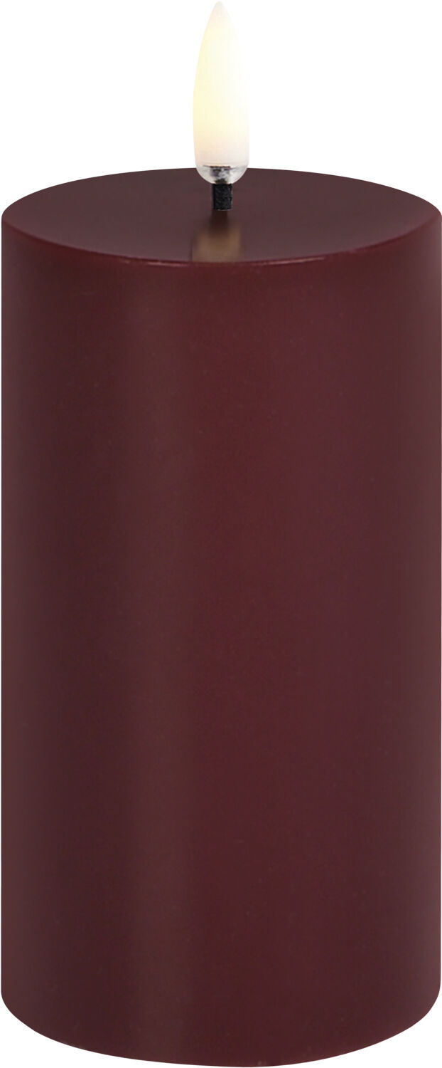 LED pillar candle, Wine red. Smooth, 5,8x10,1 cm