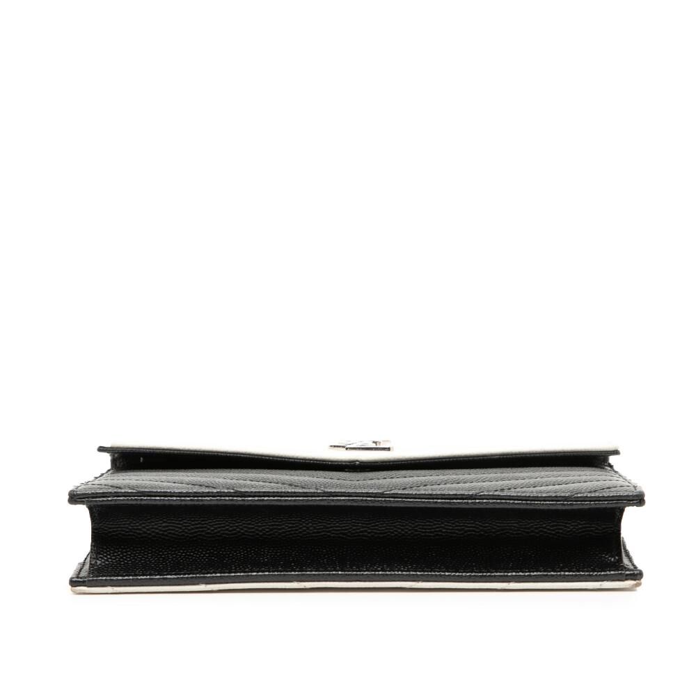 Yves Saint Laurent Shoulder Bag