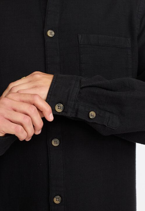 A casual overshirt in a structured garment dyed cotton fabri