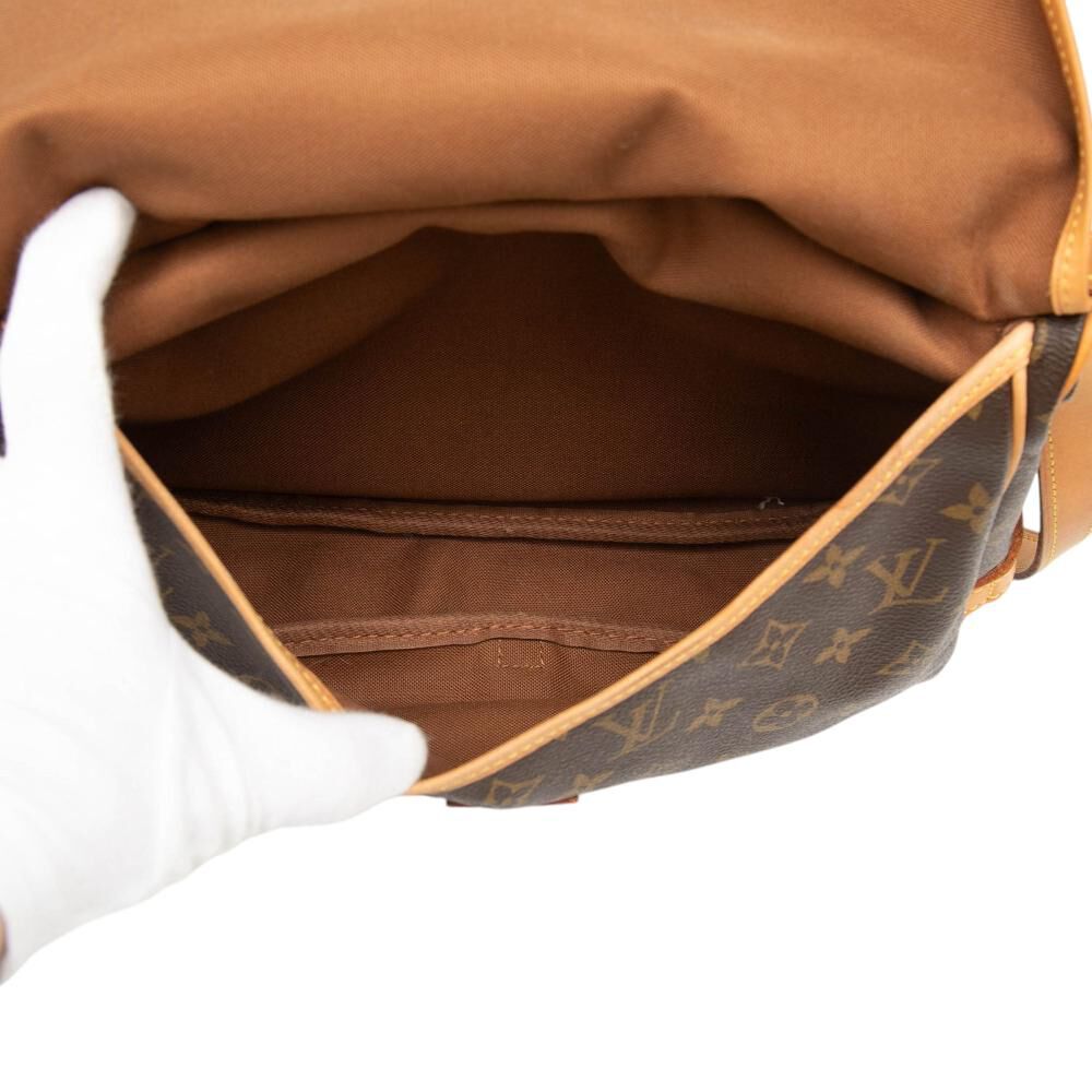 Louis Vuitton Saumur