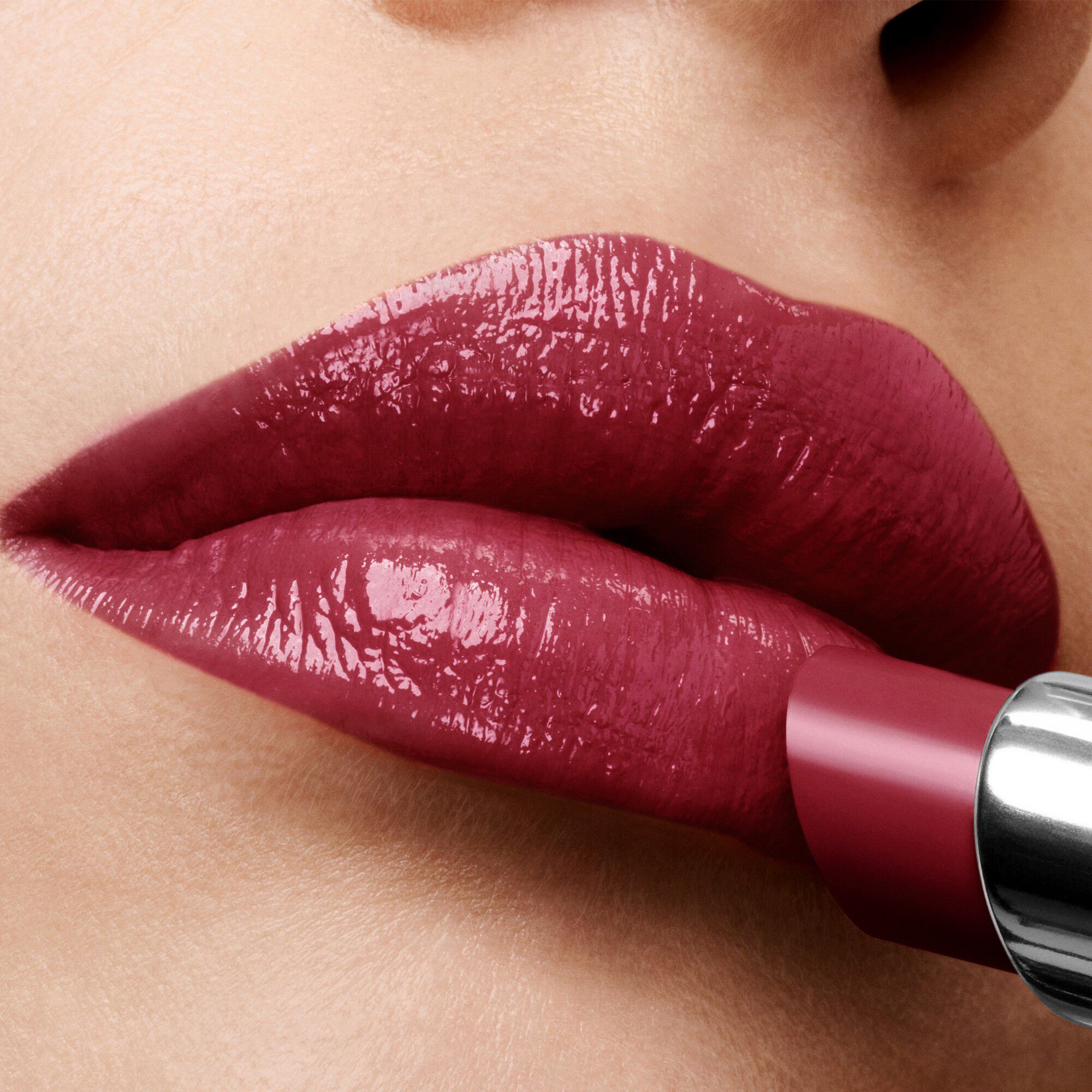 Soleil Ultra Shine Lip Color Lipstick