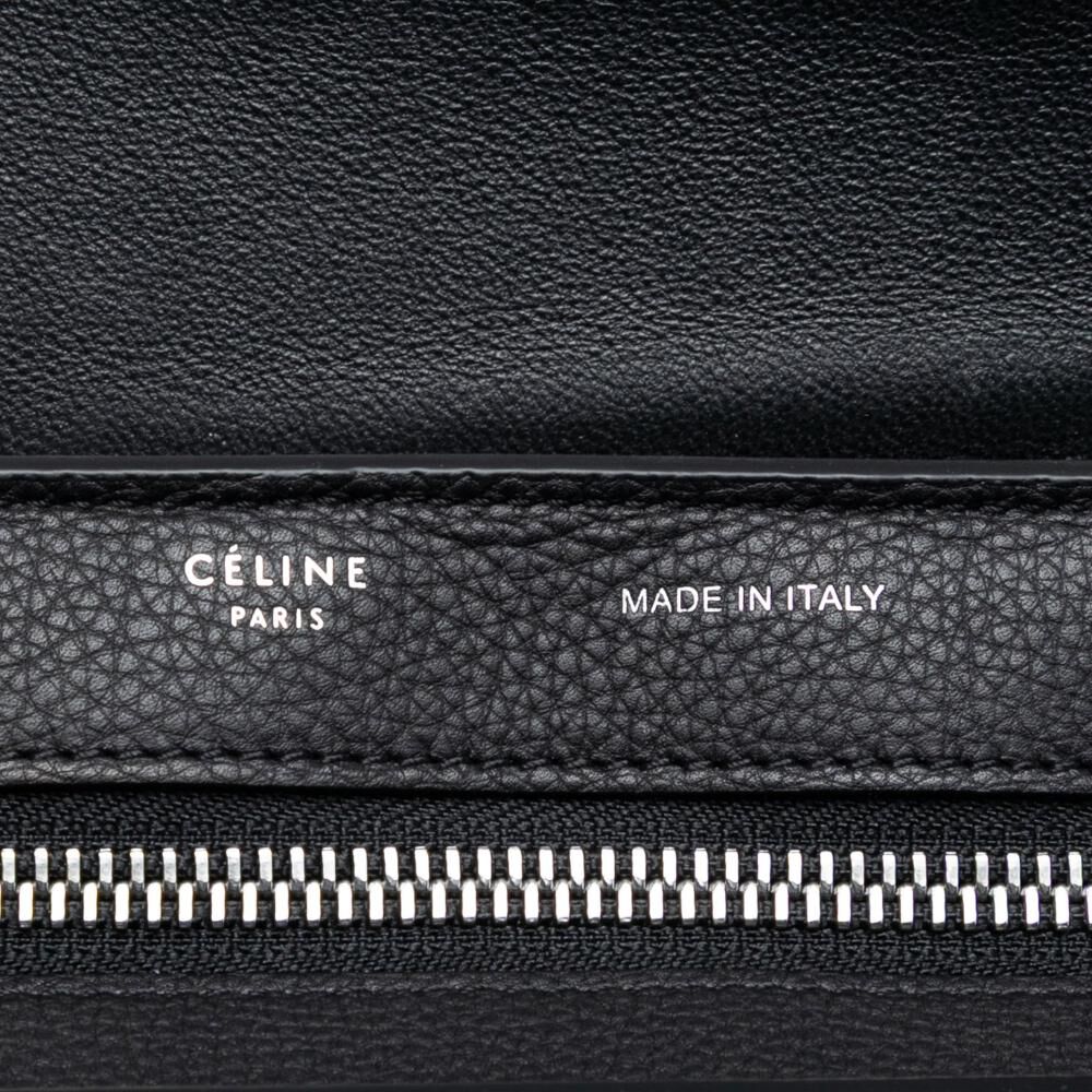 C&eacute;line Trapeze