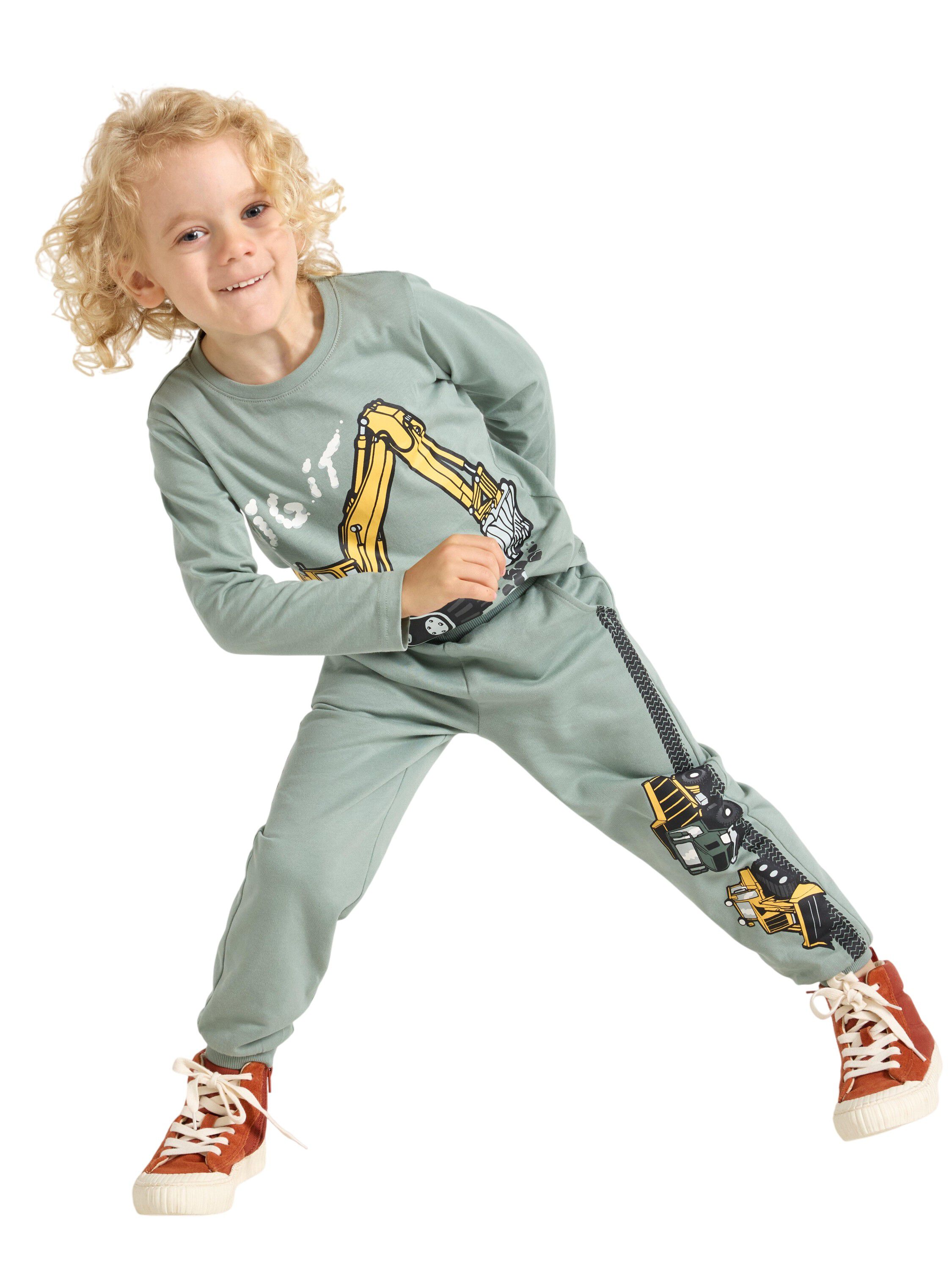 Soft and comfy joggers with brushed