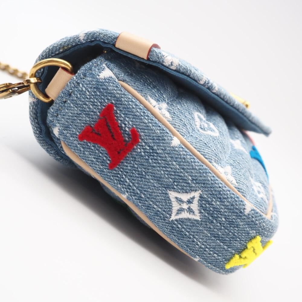 Louis Vuitton Shoulder Bags