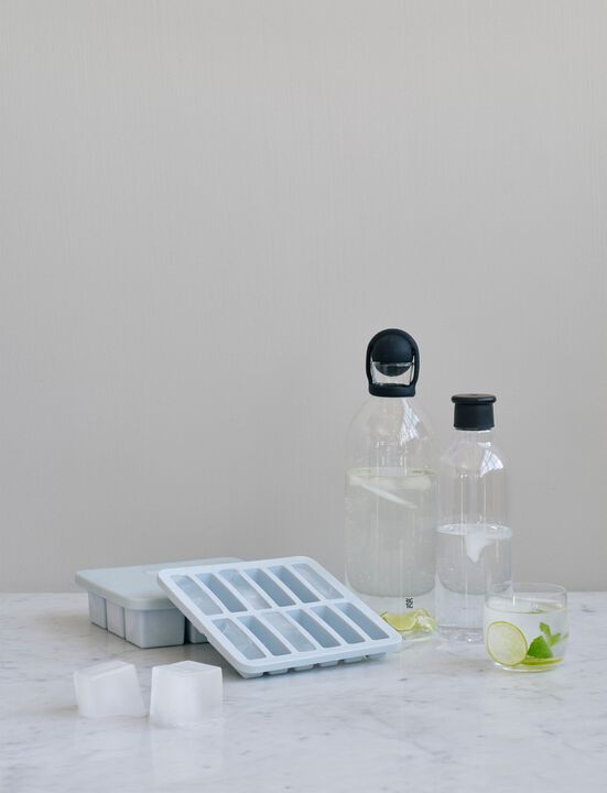 FREEZE-IT Iskubsform med lock H 2. 5 cm light blue