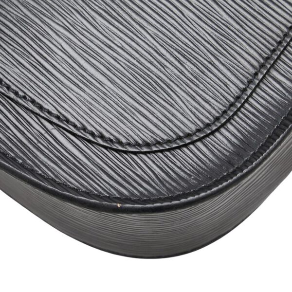 Louis Vuitton Saint Cloud