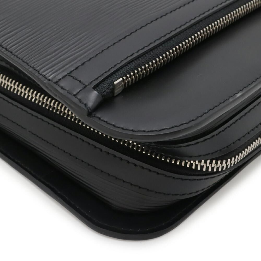 Louis Vuitton Clutch