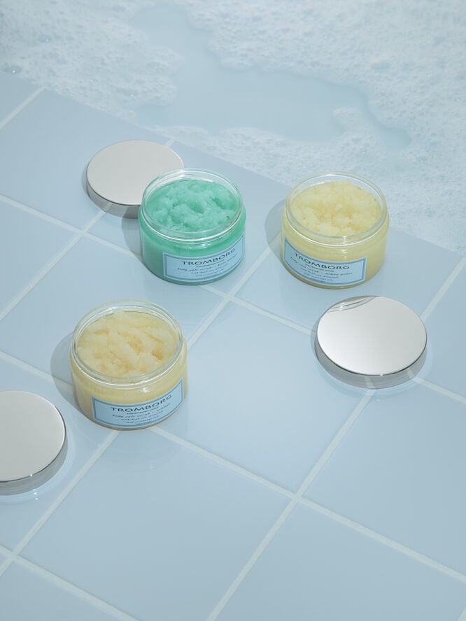 Body Salt Scrub - Lemon Grass