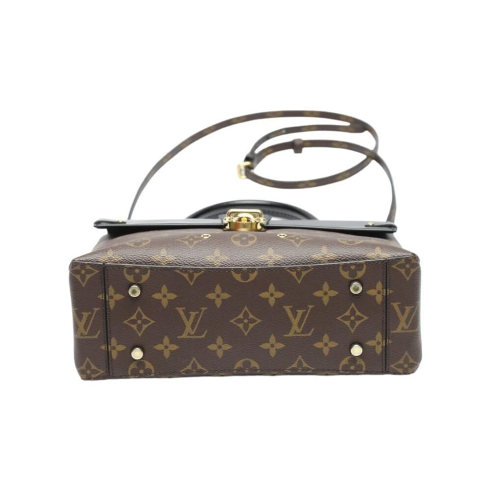 Louis Vuitton Shoulder Bags