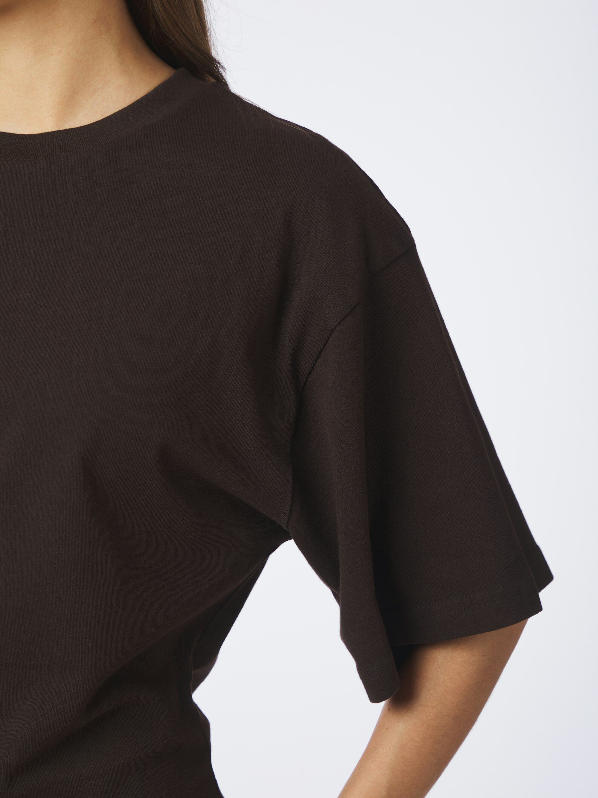 Alira Boxy Tee