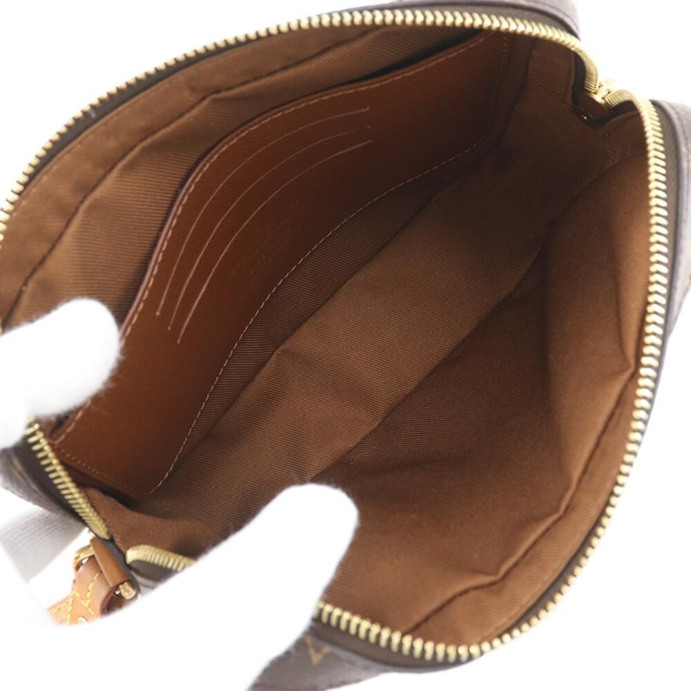 Louis Vuitton Clutch