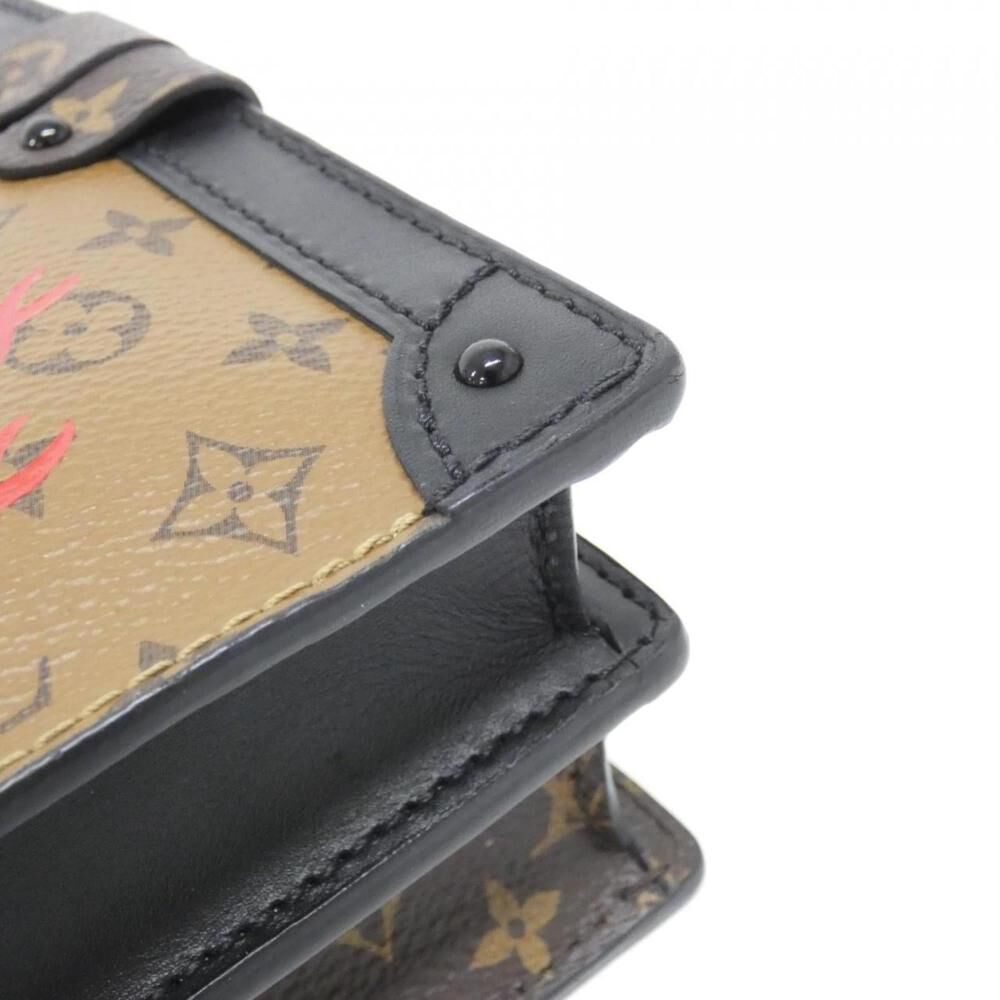 Louis Vuitton Shoulder Bags