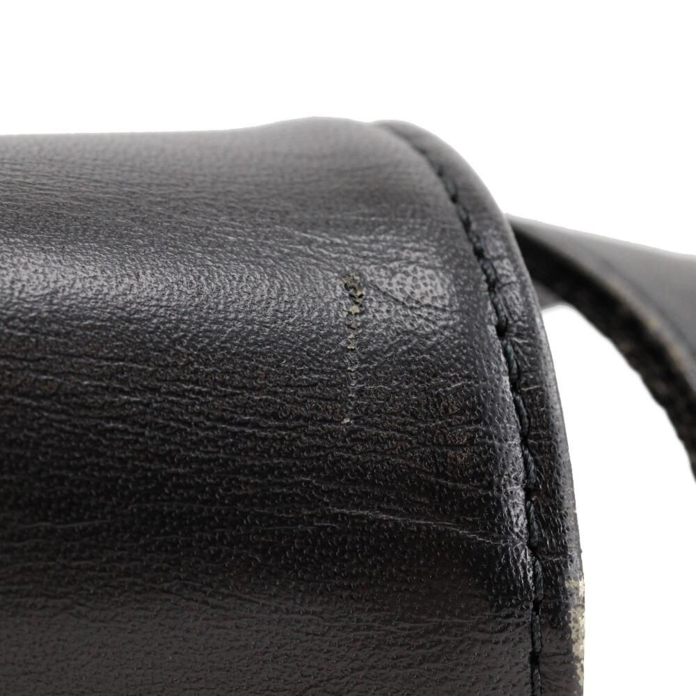 Yves Saint Laurent Shoulder Bag