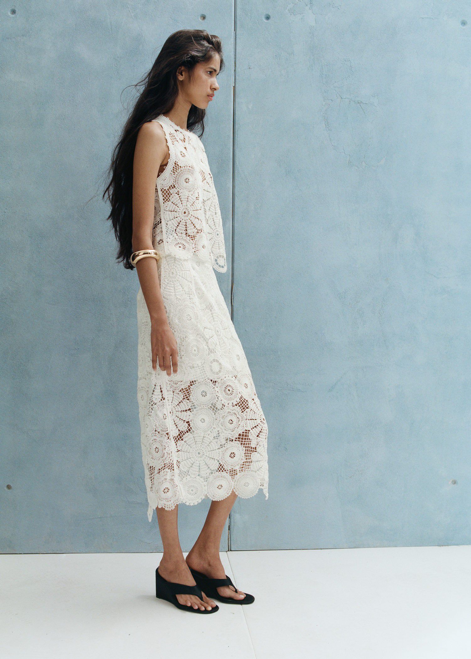 Embroidered top with openwork detai