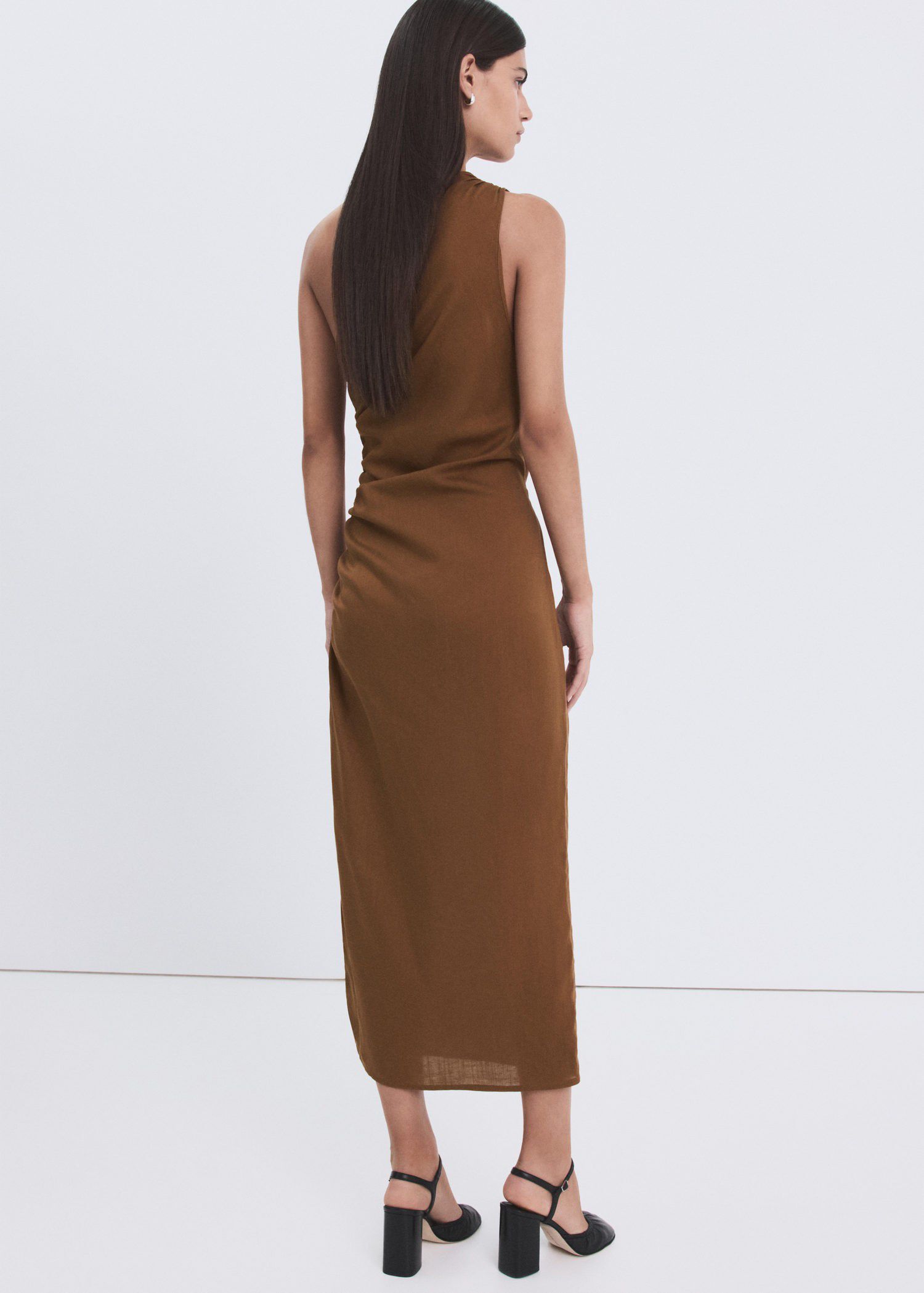 Asymmetrical dress with side slit