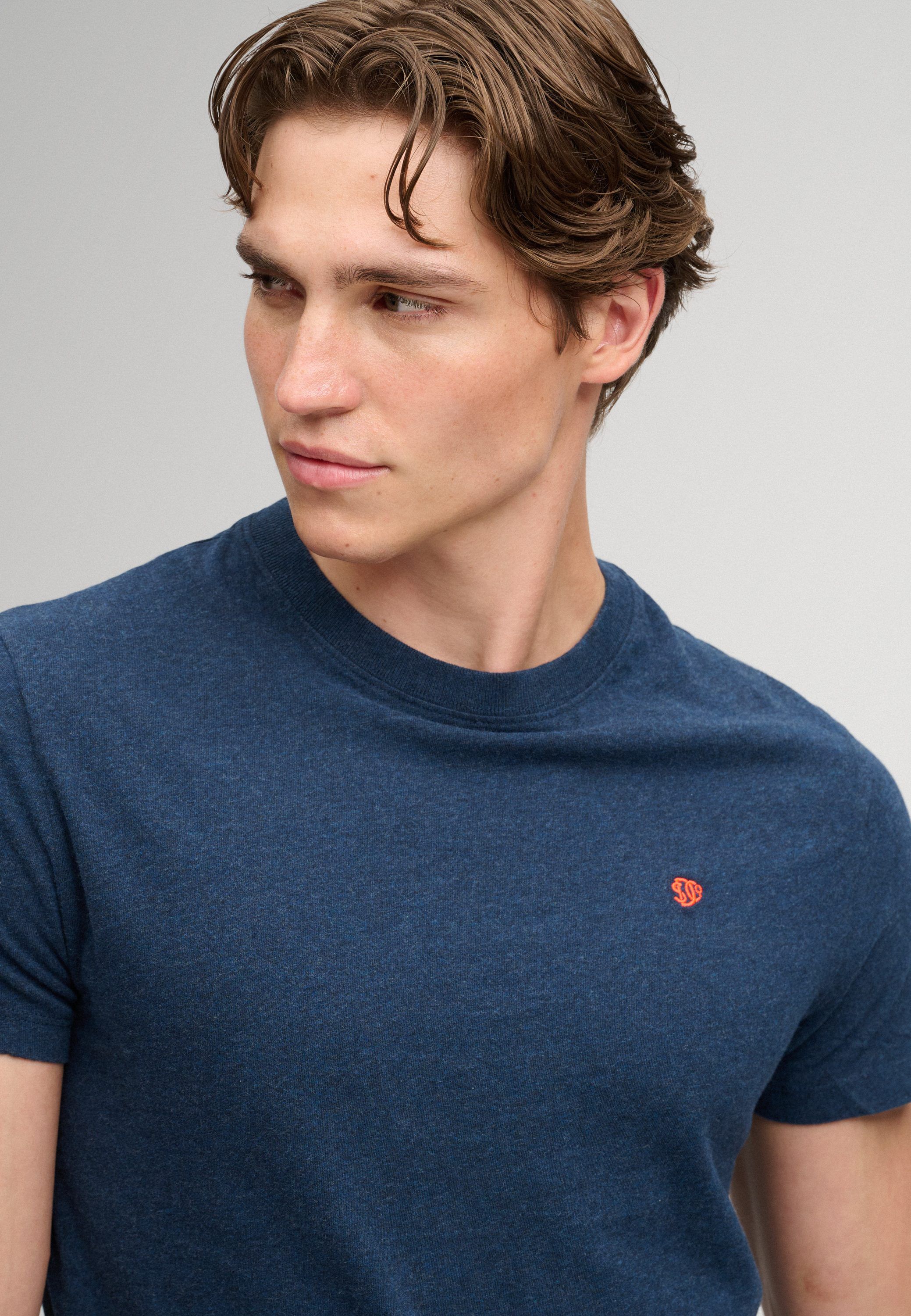 ESSENTIAL SDCO LOGO EMB TEE