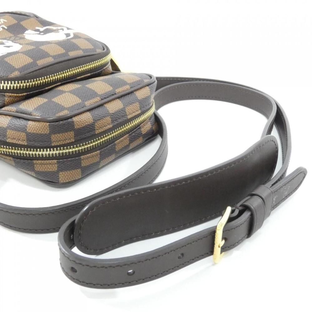 Louis Vuitton Shoulder Bags