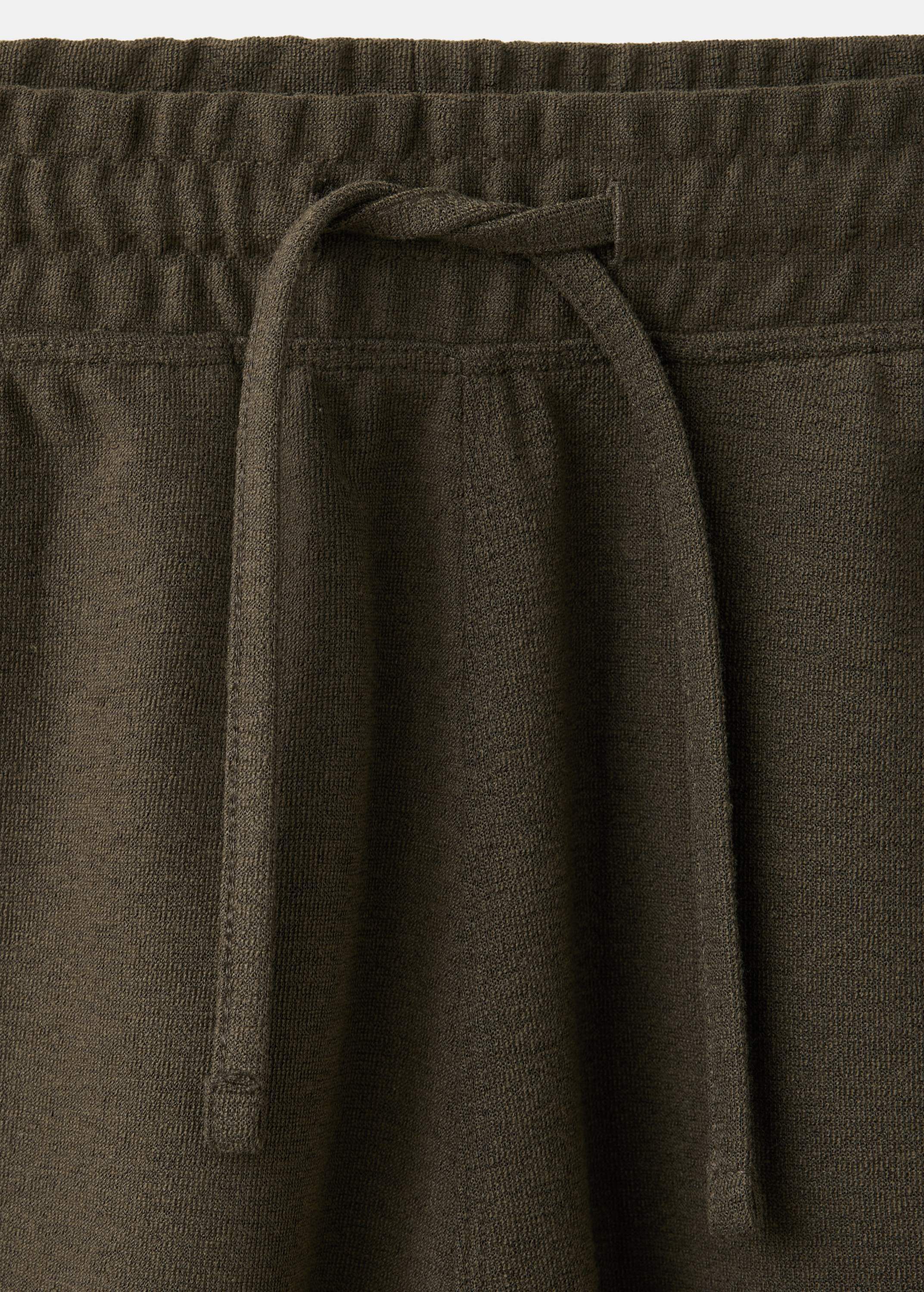 Textured cotton blend Bermuda short