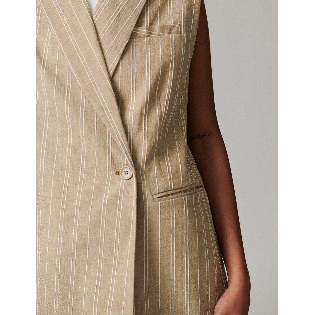 Elliana - Linen Threads