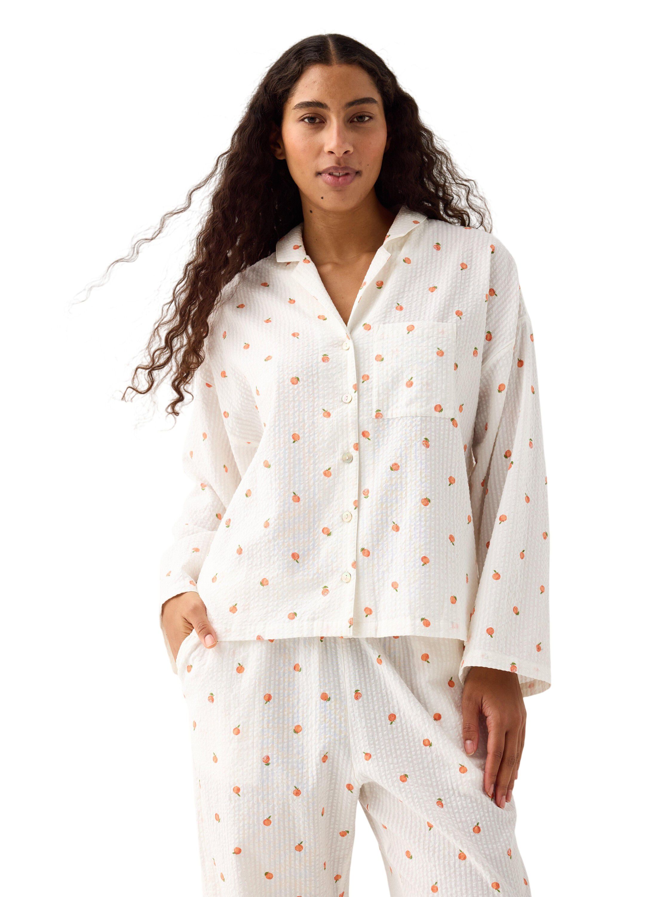Pyjama shirt in seersucker with lon