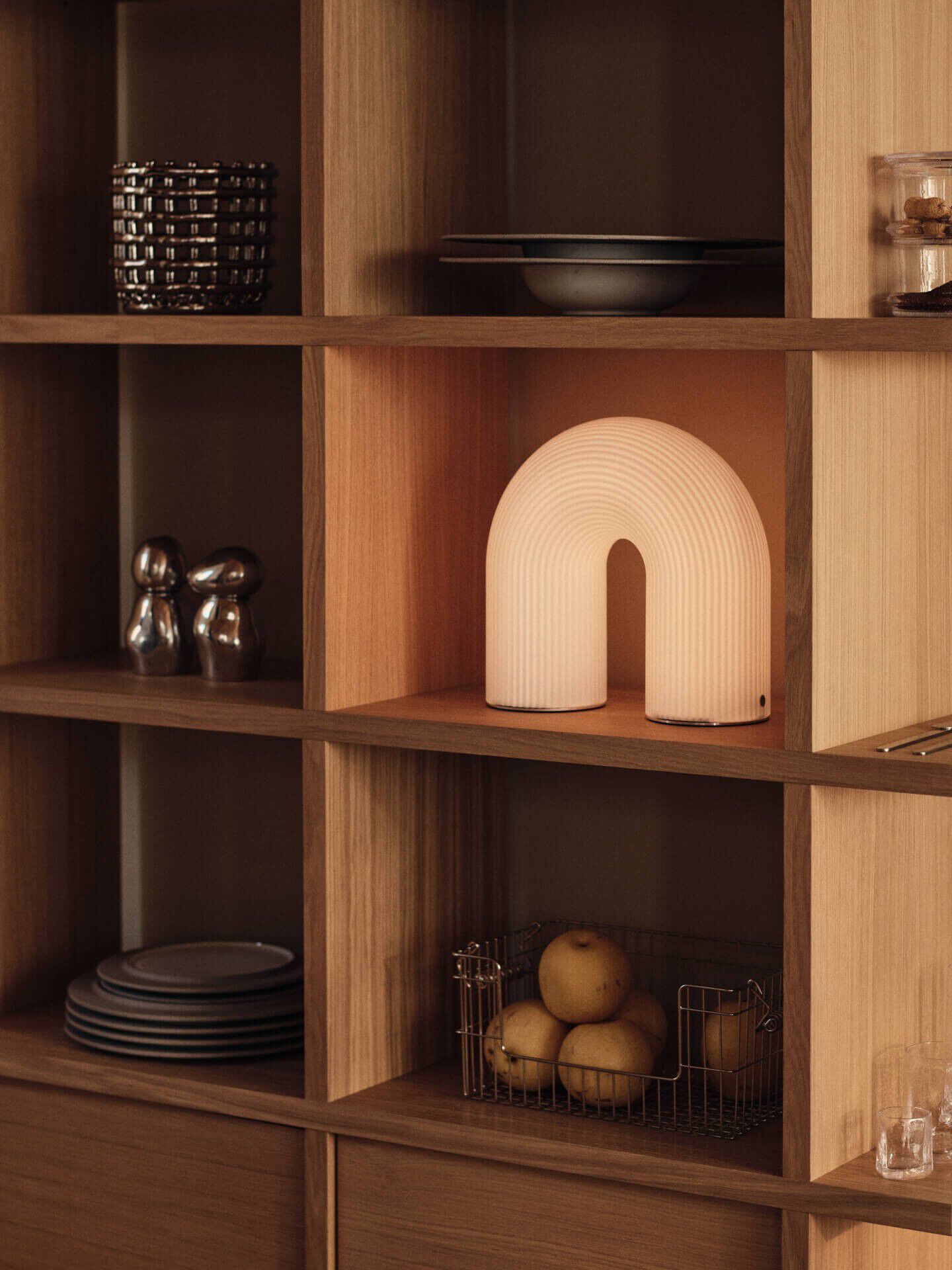 Vuelta Outdoor Portable Lamp - H25