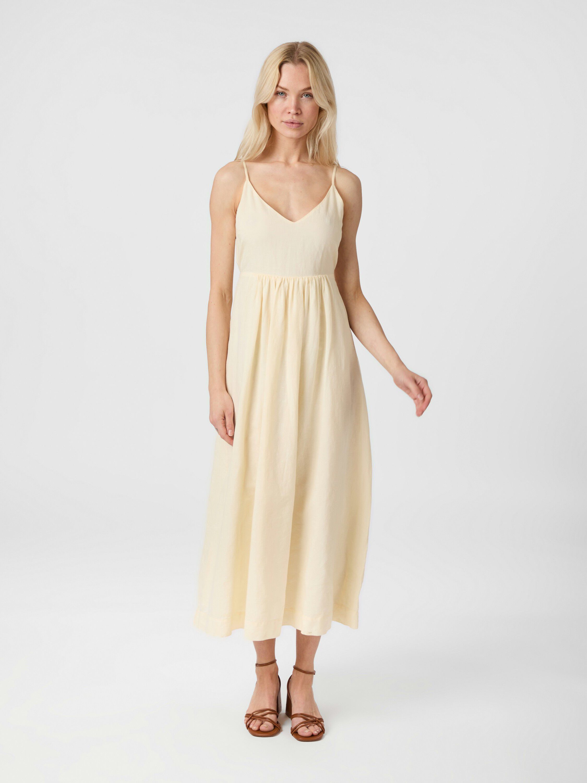 Savani Long Linen Dress